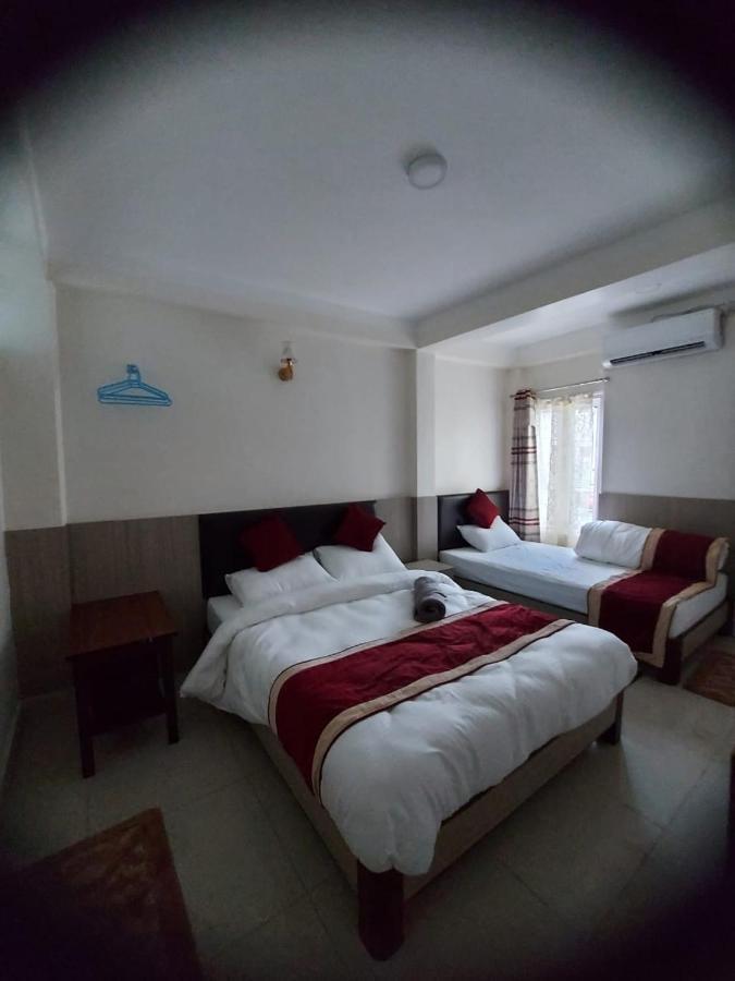 Om Bramha Hotel كاتماندو المظهر الخارجي الصورة